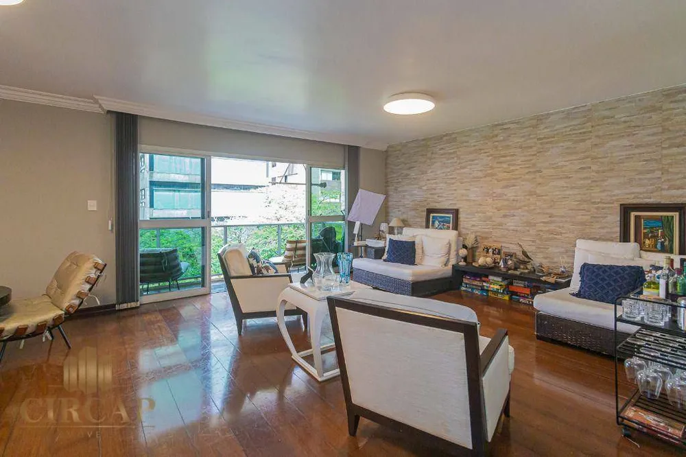 Apartamento, 3 quartos, 200 m² - Foto 2