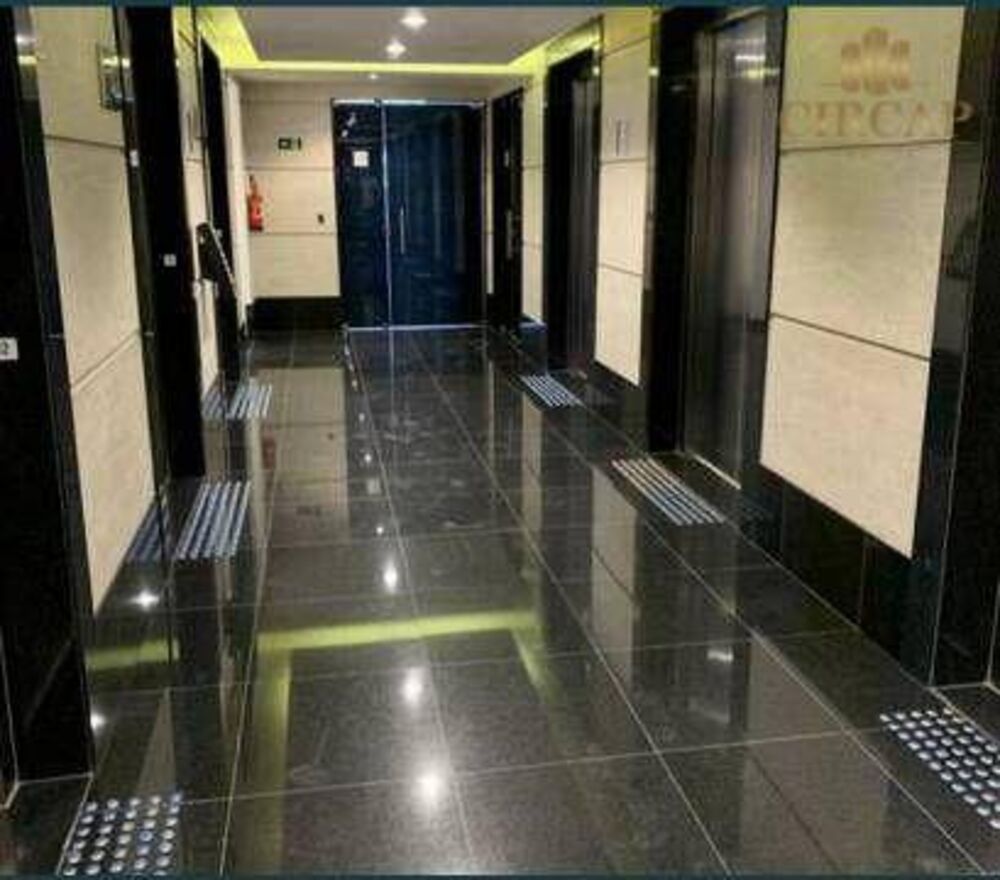 Sala-Conjunto, 323 m² - Foto 1