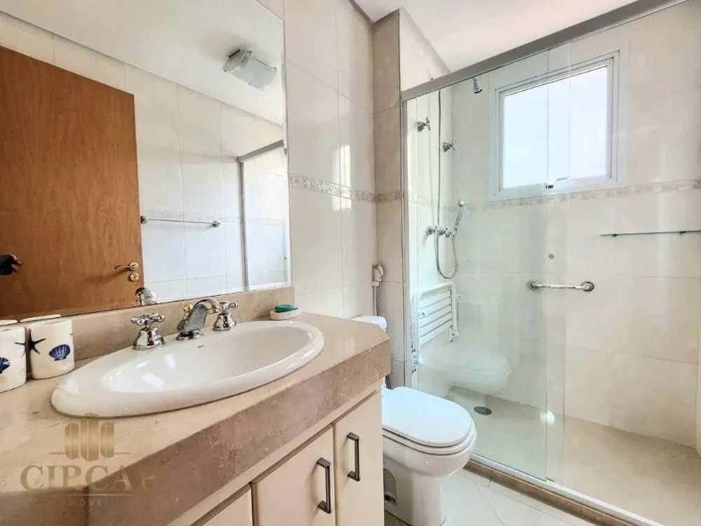 Apartamento, 3 quartos, 185 m² - Foto 2