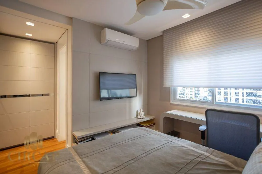 Apartamento, 3 quartos, 244 m² - Foto 13