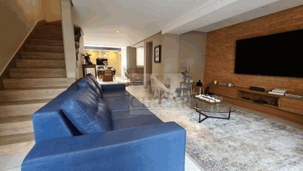Casa à venda e aluguel com 2 quartos, 200m² - Foto 1