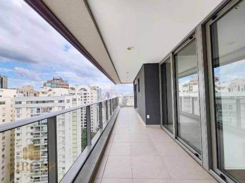 Apartamento à venda com 4 quartos, 248m² - Foto 2