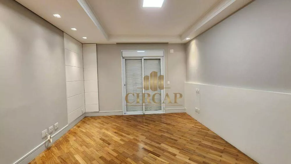 Apartamento para alugar com 3 quartos, 230m² - Foto 14