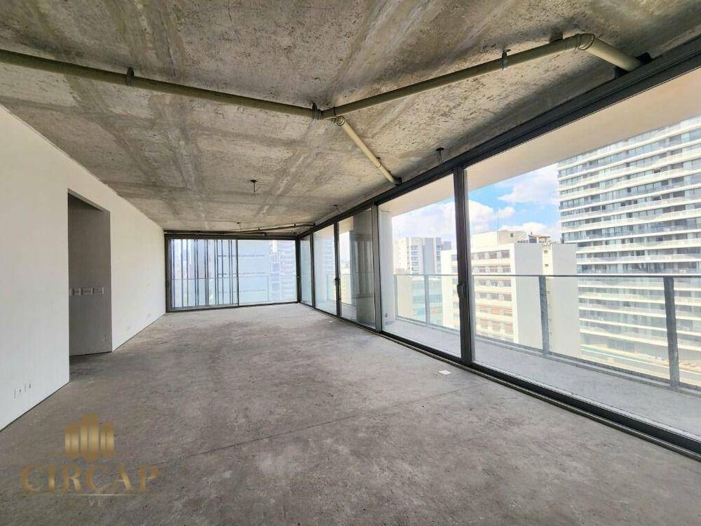 Apartamento, 3 quartos, 232 m² - Foto 2