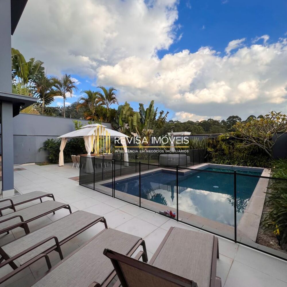 Casa de Condomínio à venda com 5 quartos, 520m² - Foto 2
