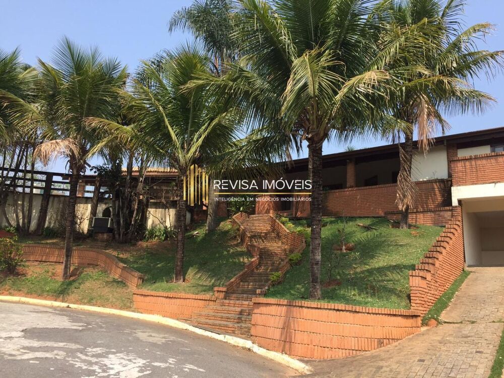 Casa de Condomínio à venda com 4 quartos, 390m² - Foto 1