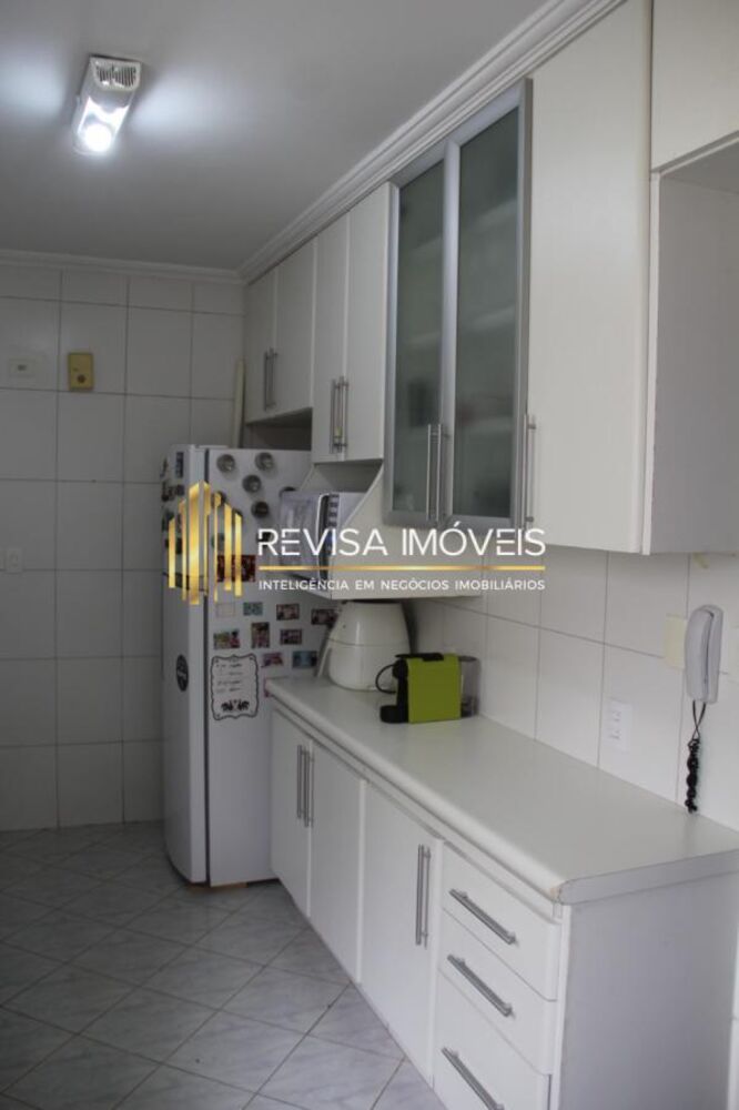 Apartamento à venda com 4 quartos, 264m² - Foto 2