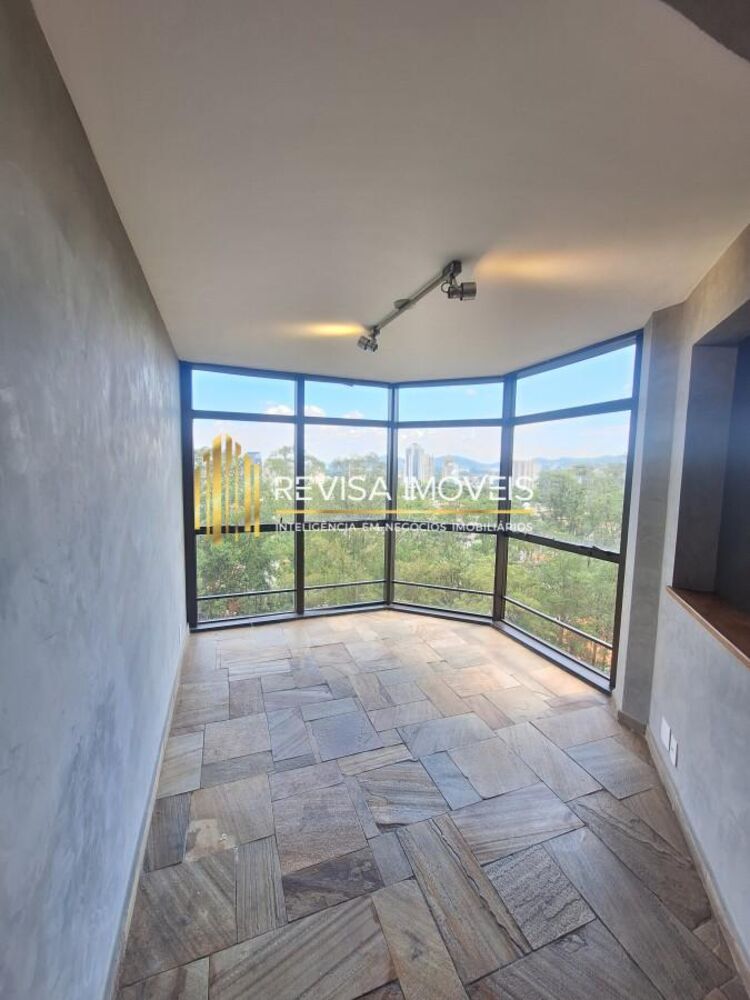 Apartamento para alugar com 2 quartos, 127m² - Foto 2