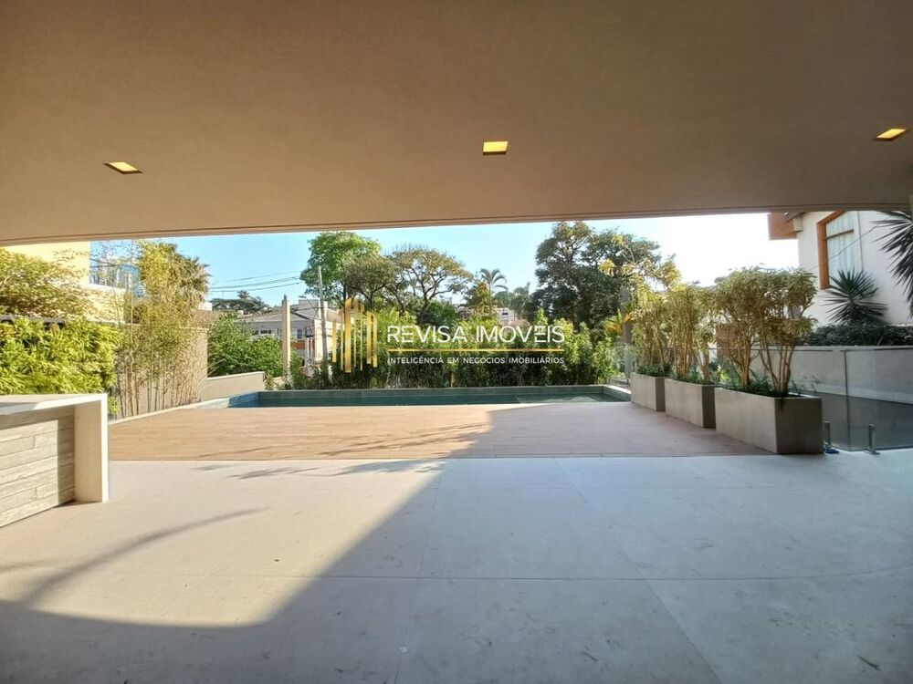 Casa de Condomínio à venda com 4 quartos, 622m² - Foto 1