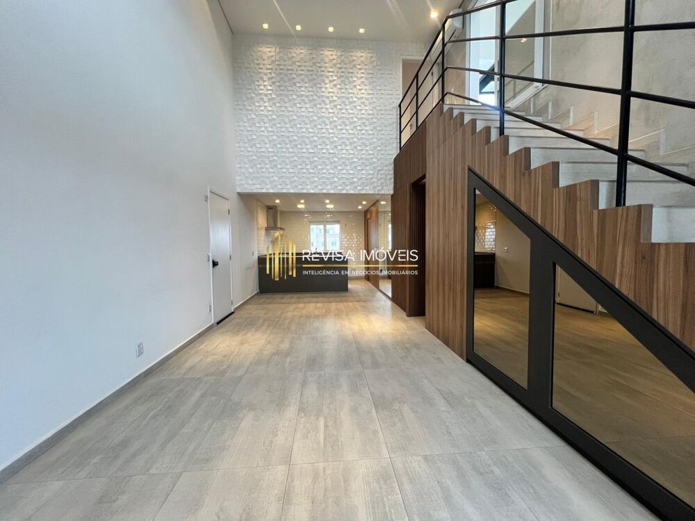 Sobrado para alugar com 3 quartos, 176m² - Foto 1