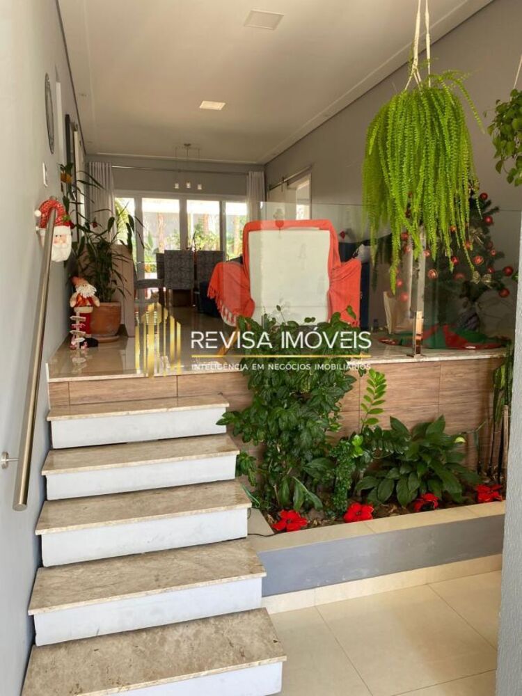 Casa de Condomínio à venda com 4 quartos, 250m² - Foto 18