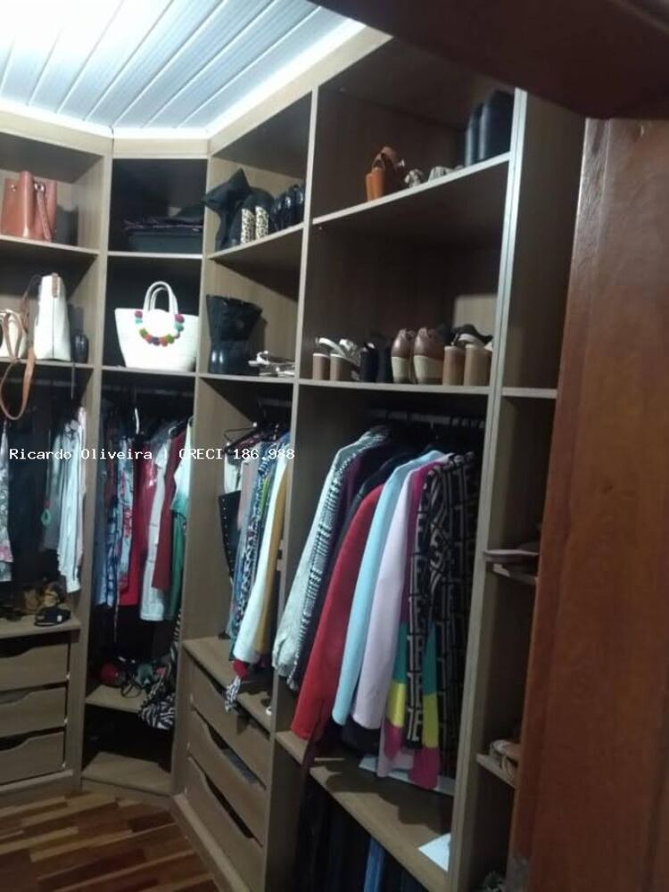 Casa de Condomínio à venda com 4 quartos, 410m² - Foto 3