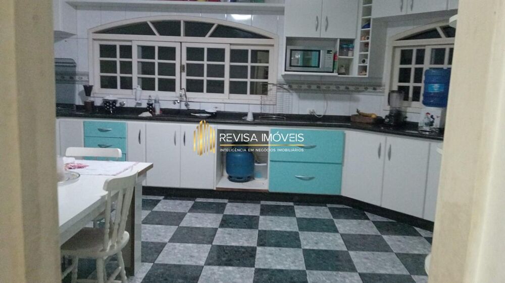 Casa de Condomínio à venda com 3 quartos, 280m² - Foto 2