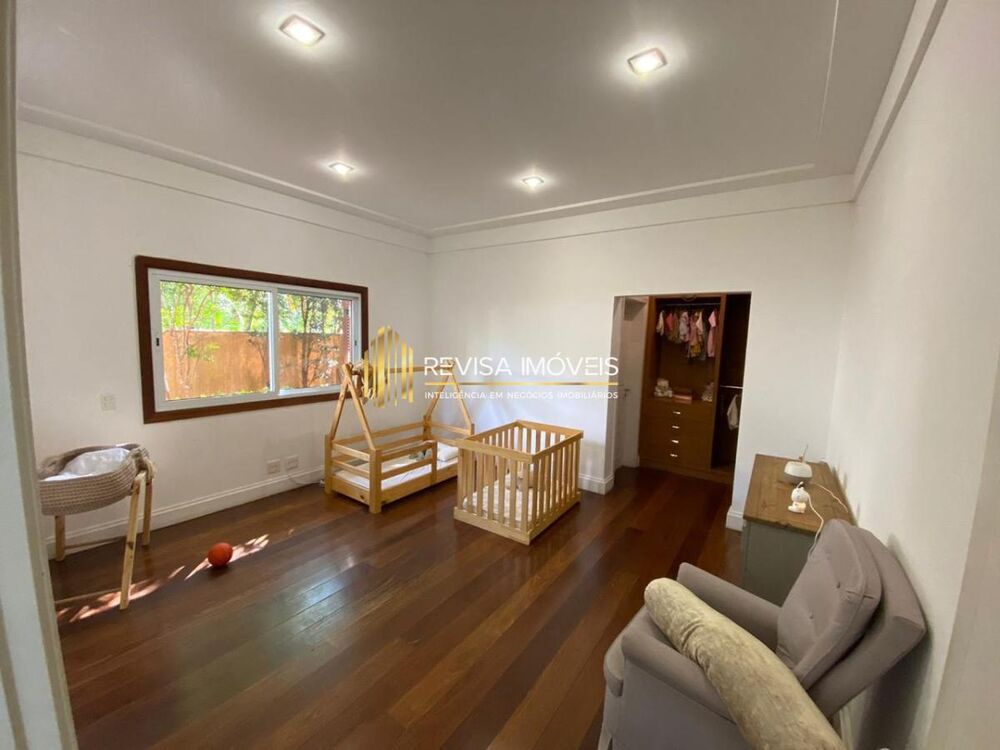 Casa de Condomínio para alugar com 4 quartos, 640m² - Foto 9