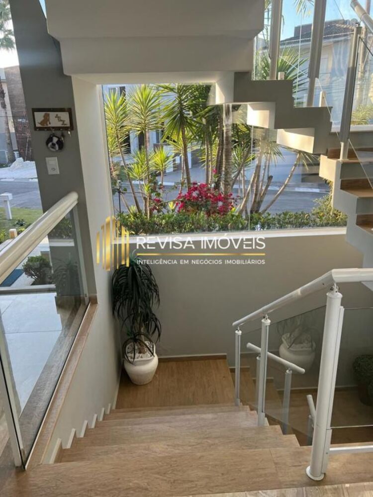 Casa de Condomínio à venda com 3 quartos, 256m² - Foto 4
