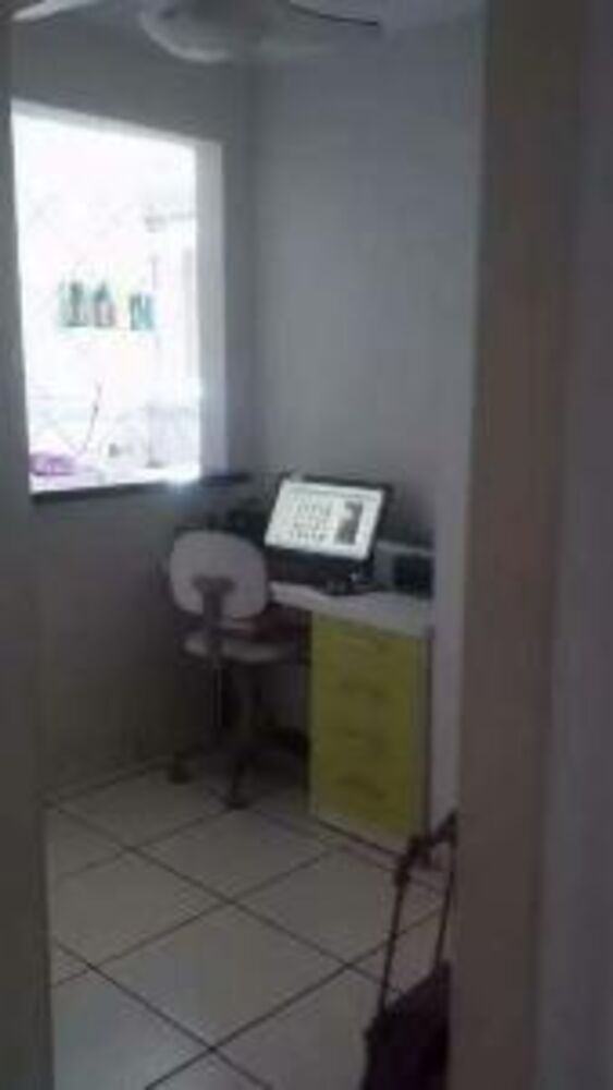 Apartamento à venda com 3 quartos, 90m² - Foto 2