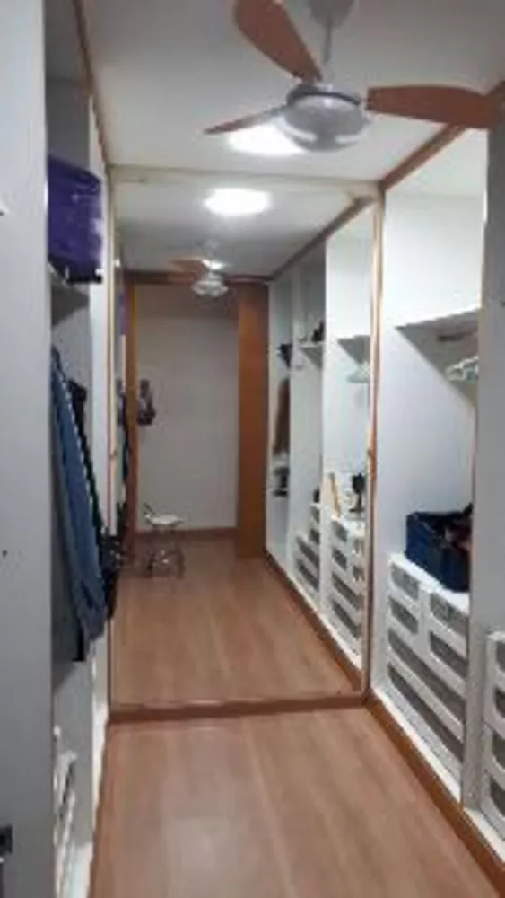 Casa à venda com 4 quartos, 300m² - Foto 4