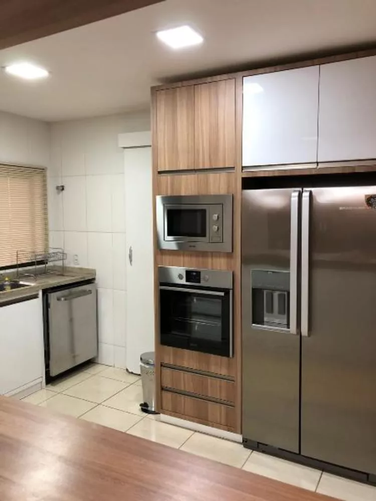 Apartamento à venda com 3 quartos, 127m² - Foto 4