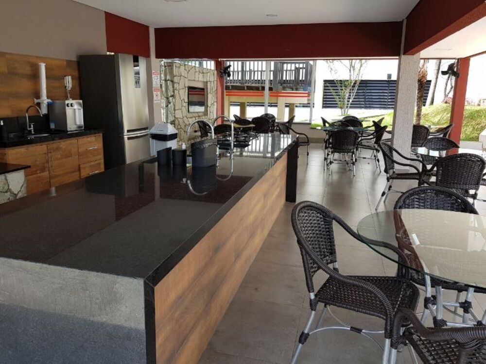 Apartamento à venda com 3 quartos, 243m² - Foto 2