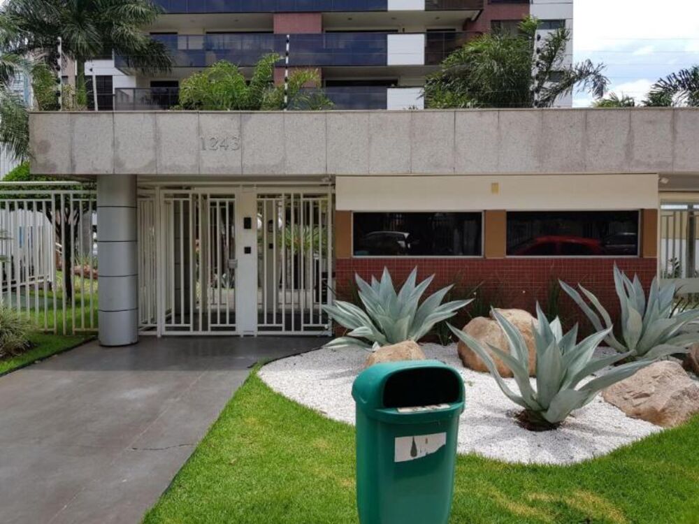 Apartamento à venda com 3 quartos, 243m² - Foto 1