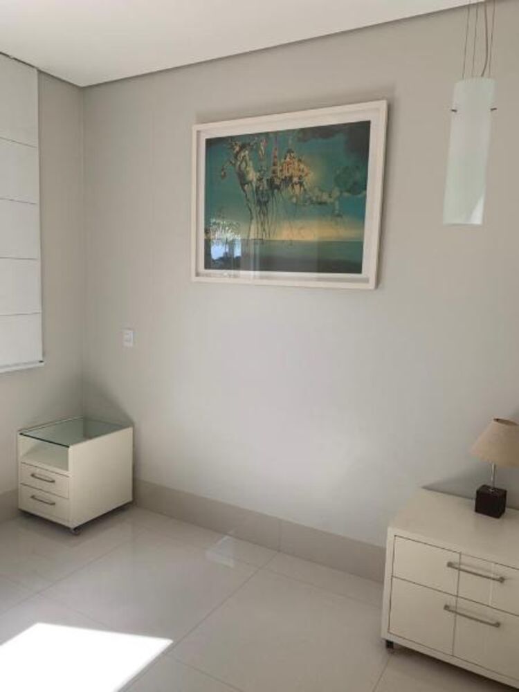 Sobrado à venda com 4 quartos, 451m² - Foto 1