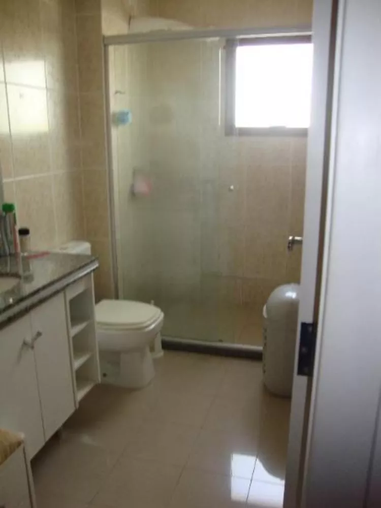 Apartamento à venda com 3 quartos, 127m² - Foto 1