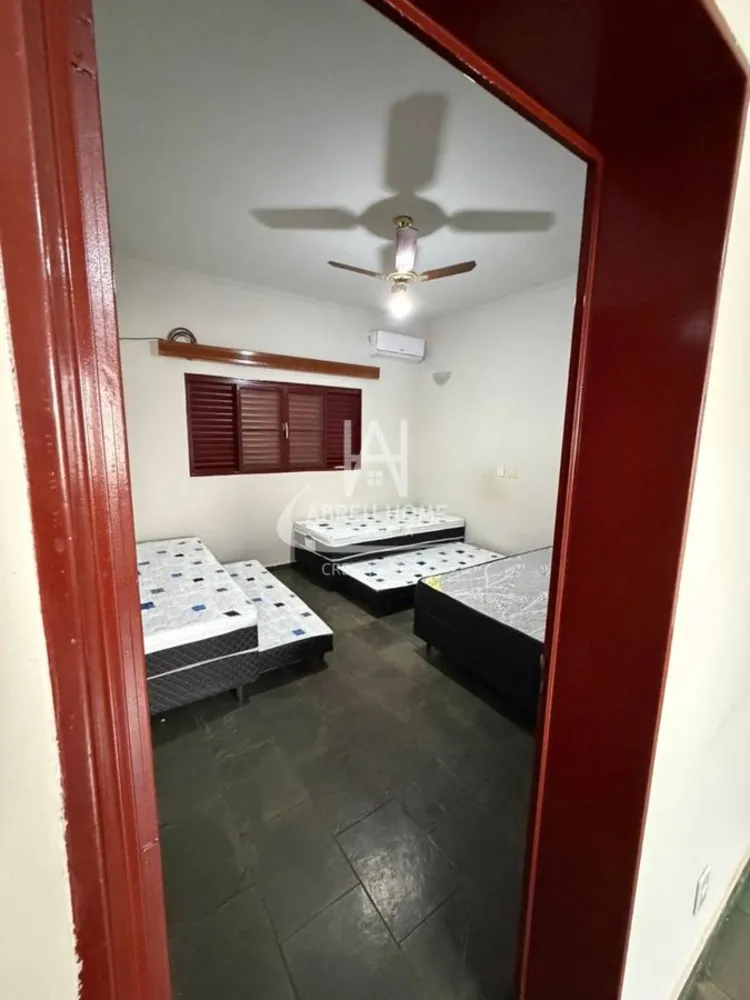 Chácara, 3 quartos, 1079 m² - Foto 11