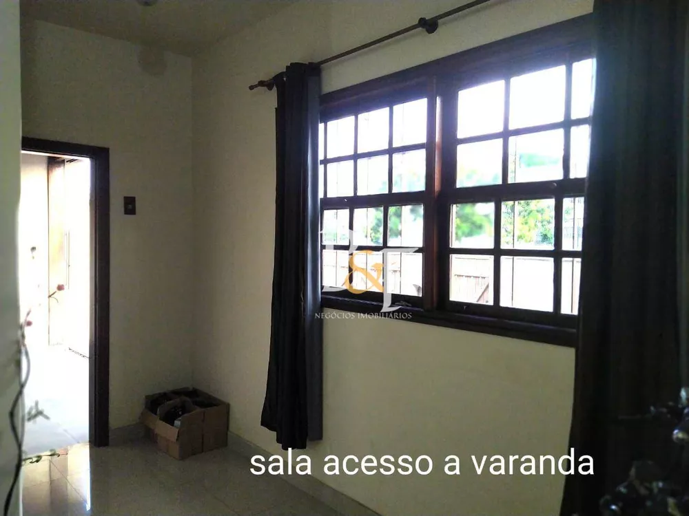 Casa, 3 quartos, 195 m² - Foto 2
