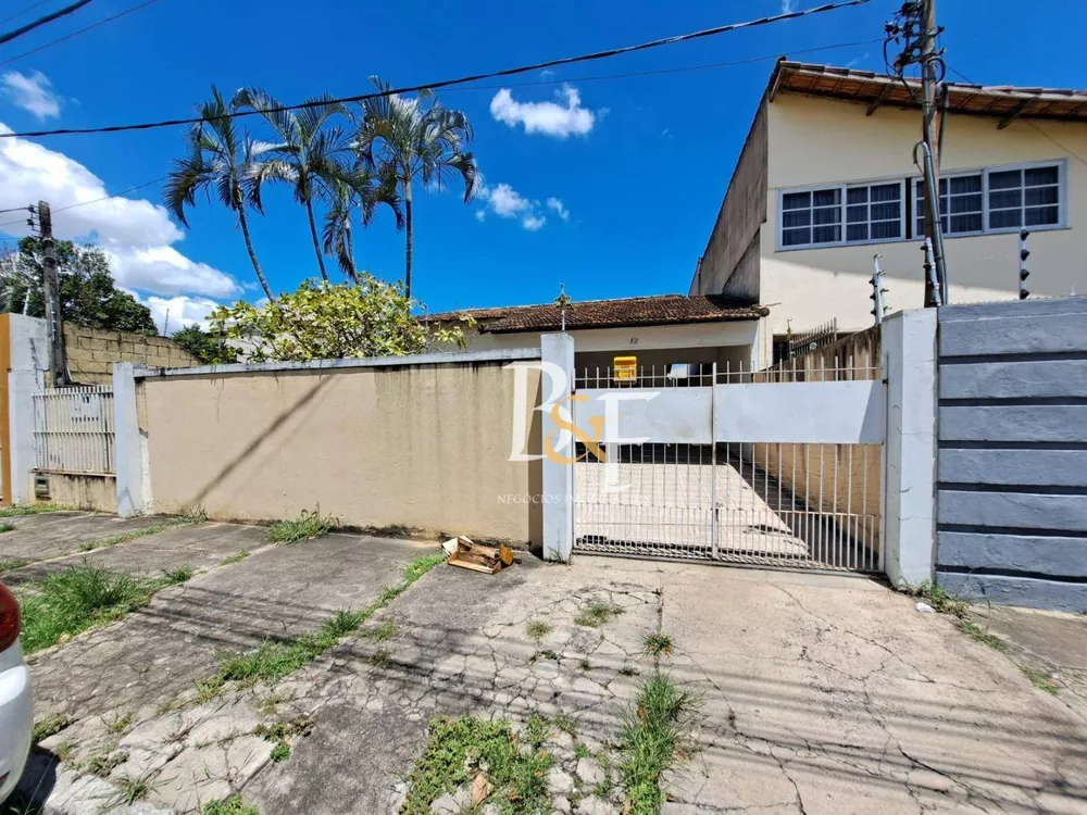 Casa, 3 quartos, 206 m² - Foto 1