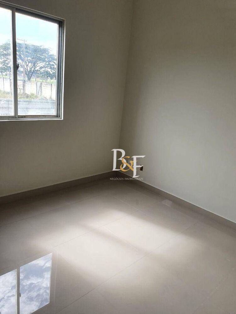 Apartamento à venda com 2 quartos, 67m² - Foto 4
