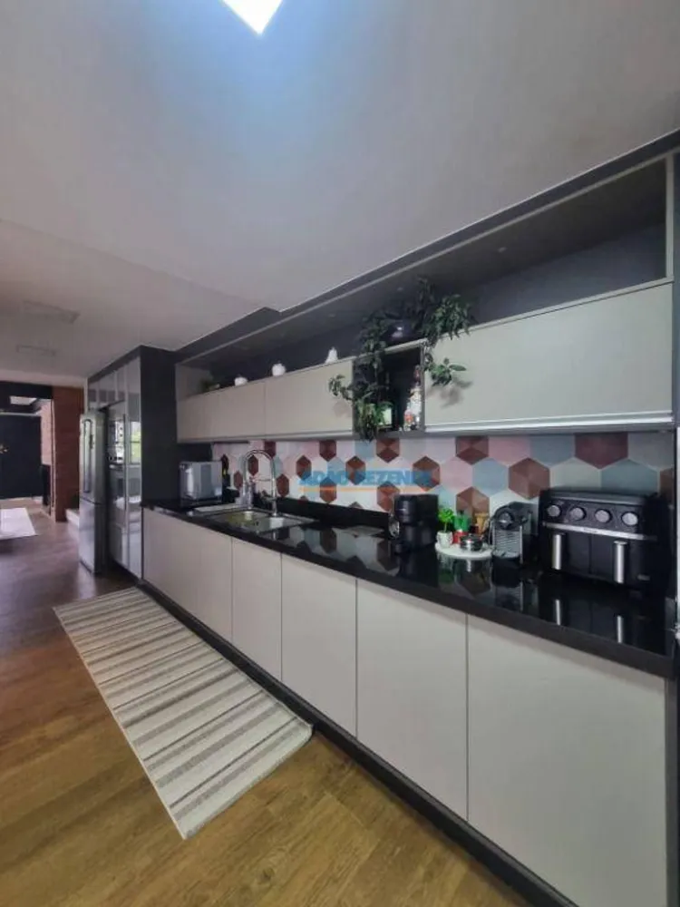 Casa, 5 quartos, 358 m² - Foto 4