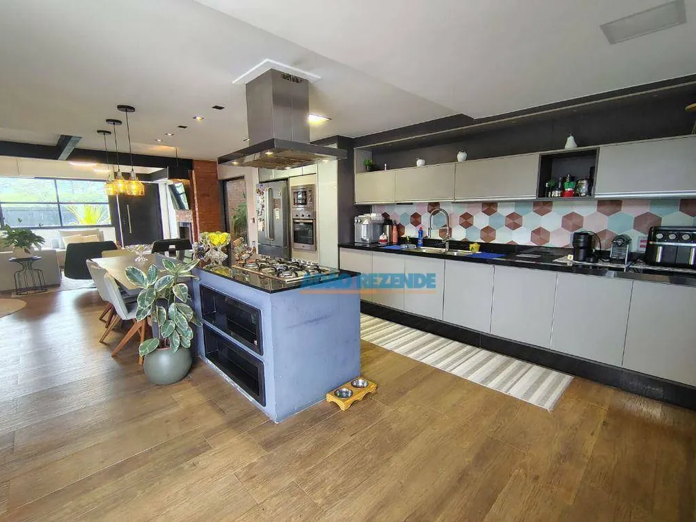 Casa, 5 quartos, 358 m² - Foto 22
