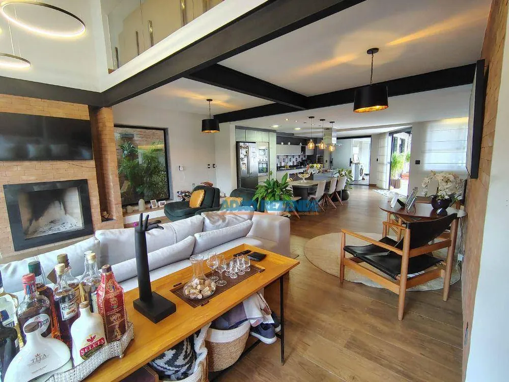Casa, 5 quartos, 358 m² - Foto 10