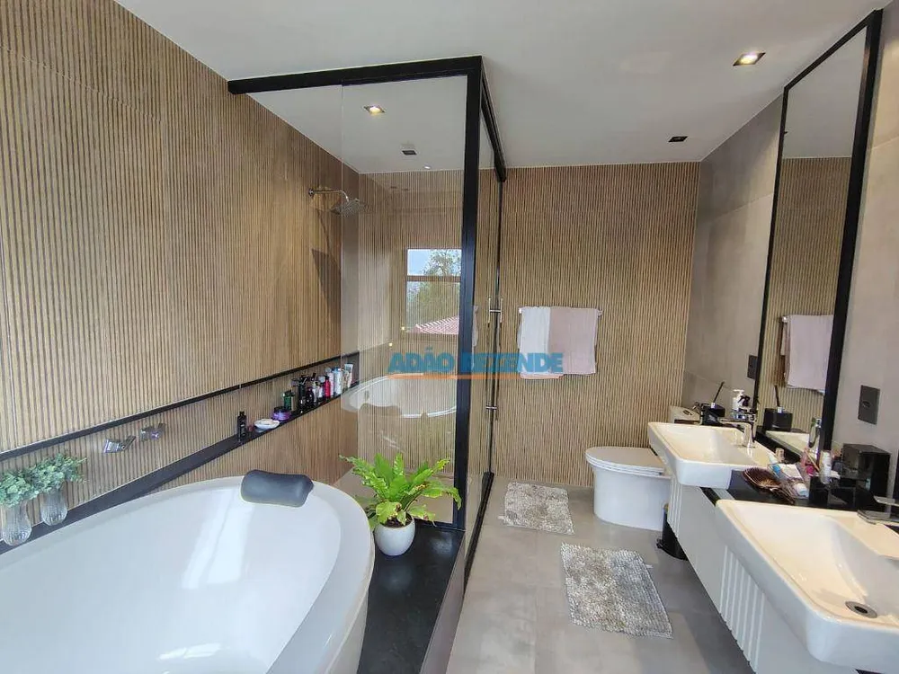 Casa, 5 quartos, 358 m² - Foto 3