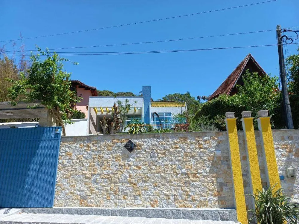 Casa, 6 quartos, 191 m² - Foto 1
