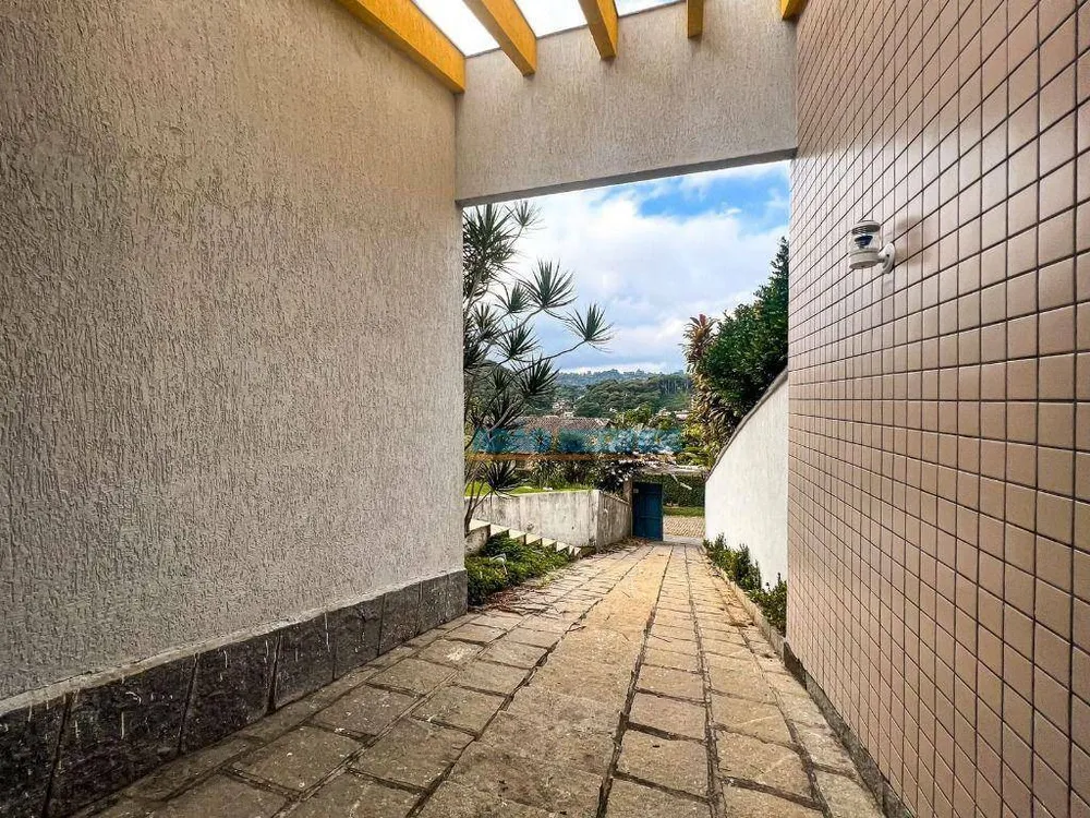Casa, 6 quartos, 191 m² - Foto 2