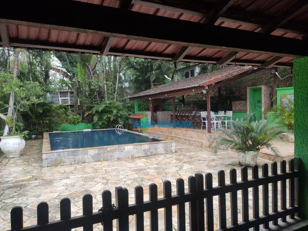 Sítio, 3 quartos, 4000 m² - Foto 4