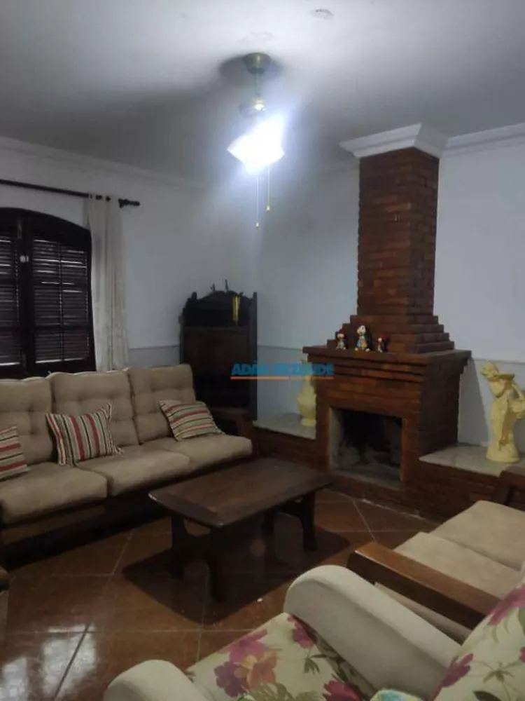 Sítio, 3 quartos, 4000 m² - Foto 23