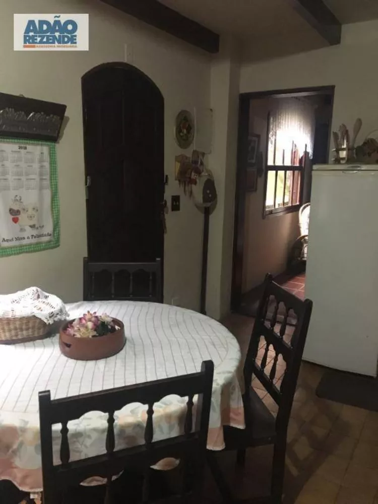 Casa, 5 quartos, 280 m² - Foto 3
