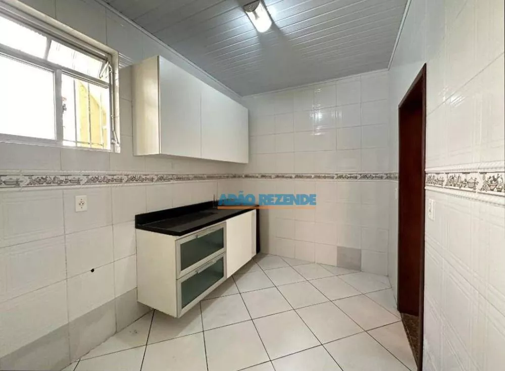 Casa, 10 quartos, 270 m² - Foto 4