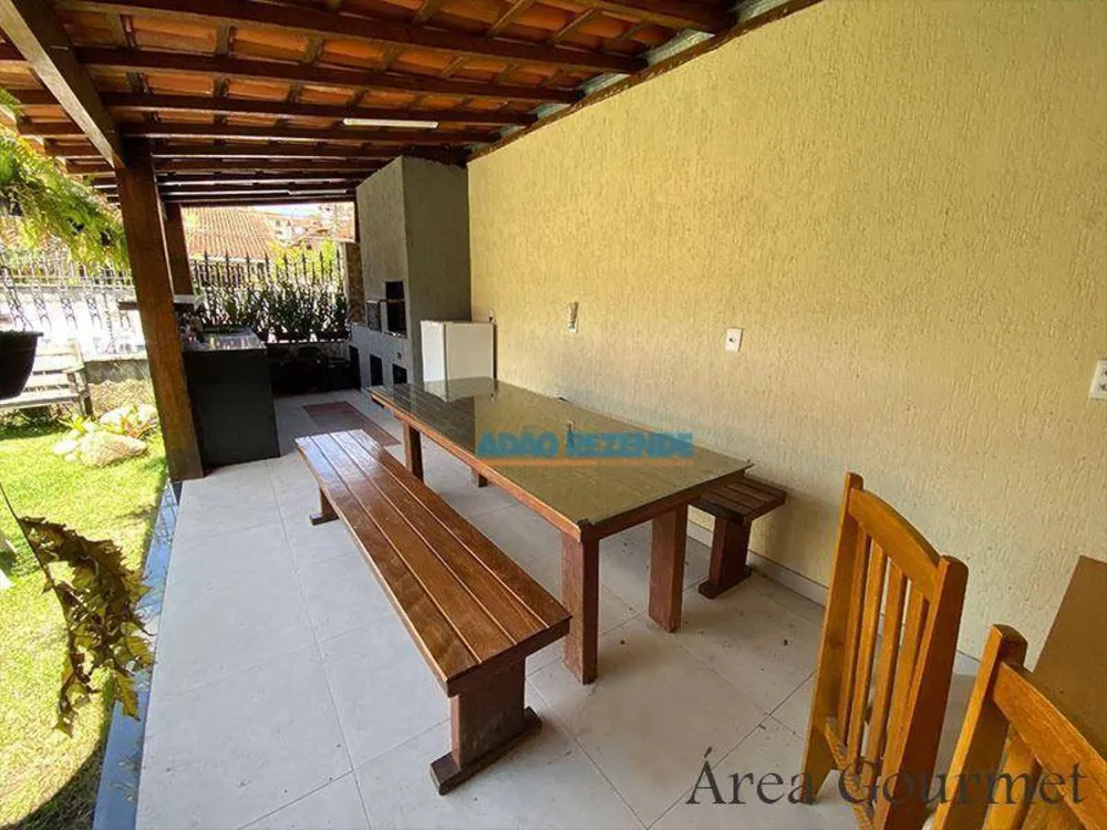 Casa, 5 quartos, 283 m² - Foto 2