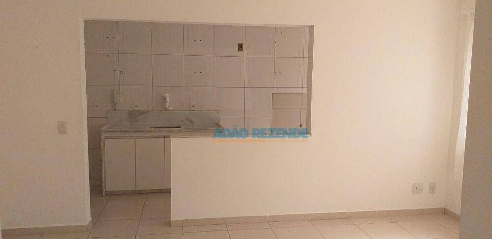 Apartamento à venda com 2 quartos, 55m² - Foto 3