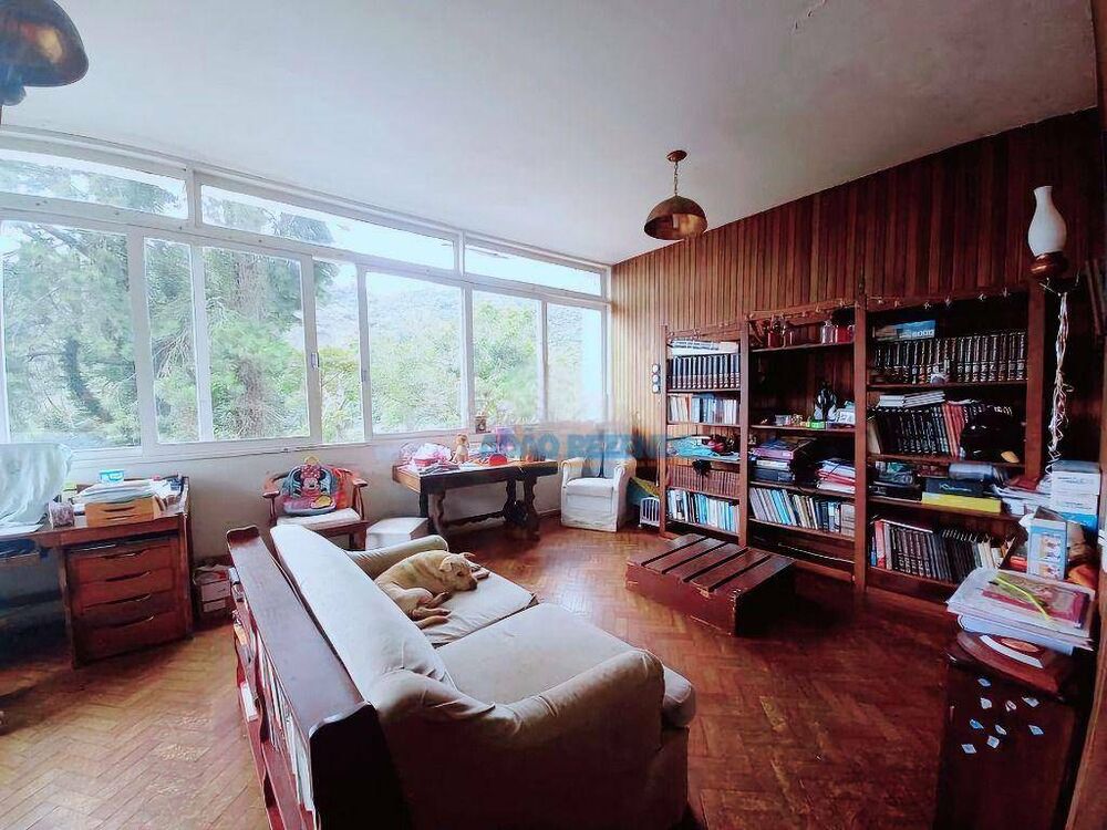 Casa, 4 quartos, 232 m² - Foto 1