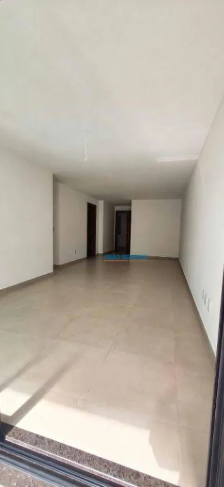 Apartamento, 3 quartos, 134 m² - Foto 2