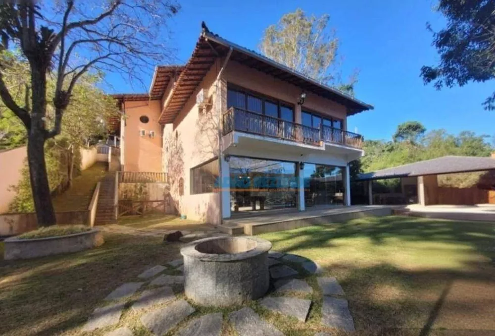 Casa, 4 quartos, 355 m² - Foto 1