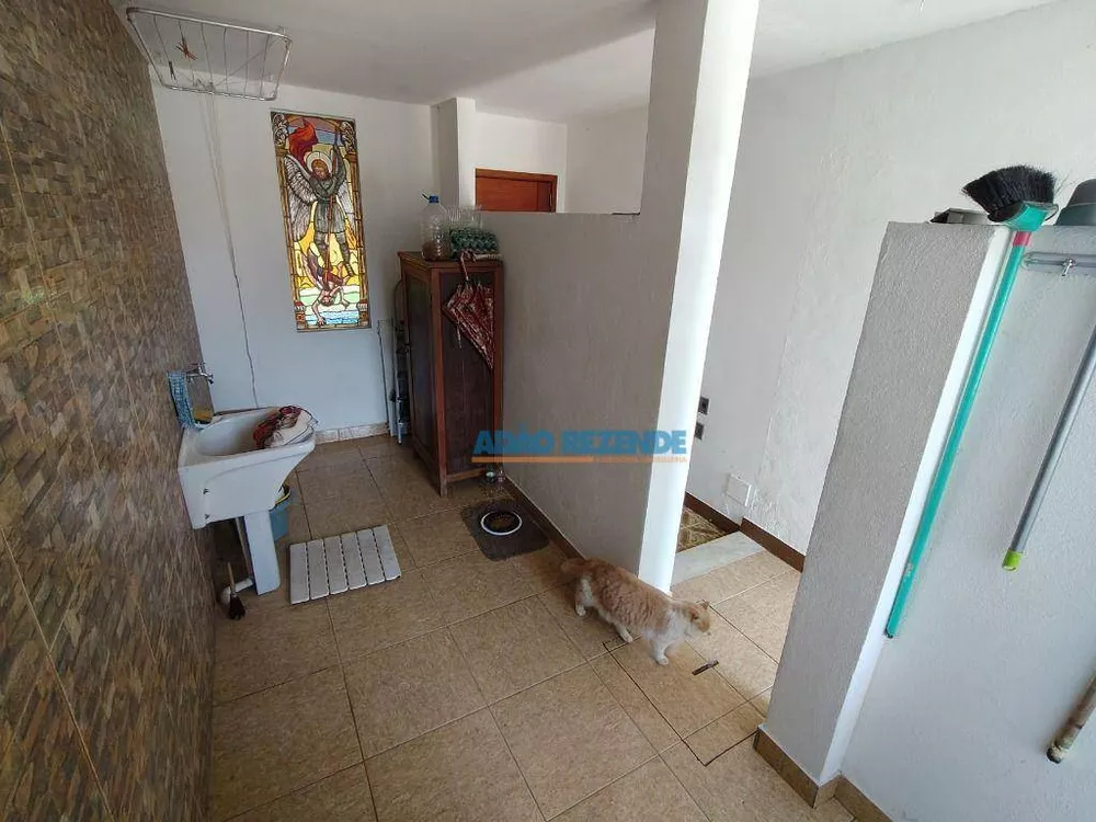 Casa, 5 quartos, 213 m² - Foto 9