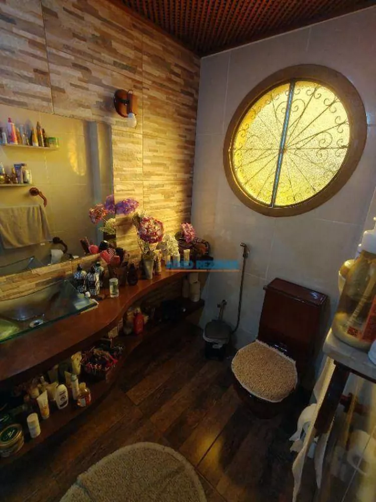 Casa, 5 quartos, 213 m² - Foto 8