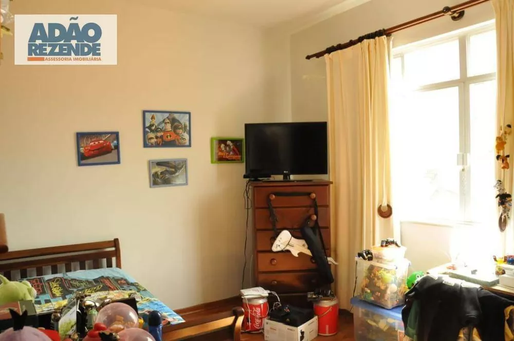 Apartamento à venda com 3 quartos, 93m² - Foto 4