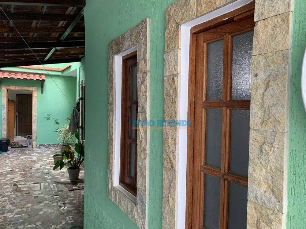 Casa, 6 quartos, 164 m² - Foto 3