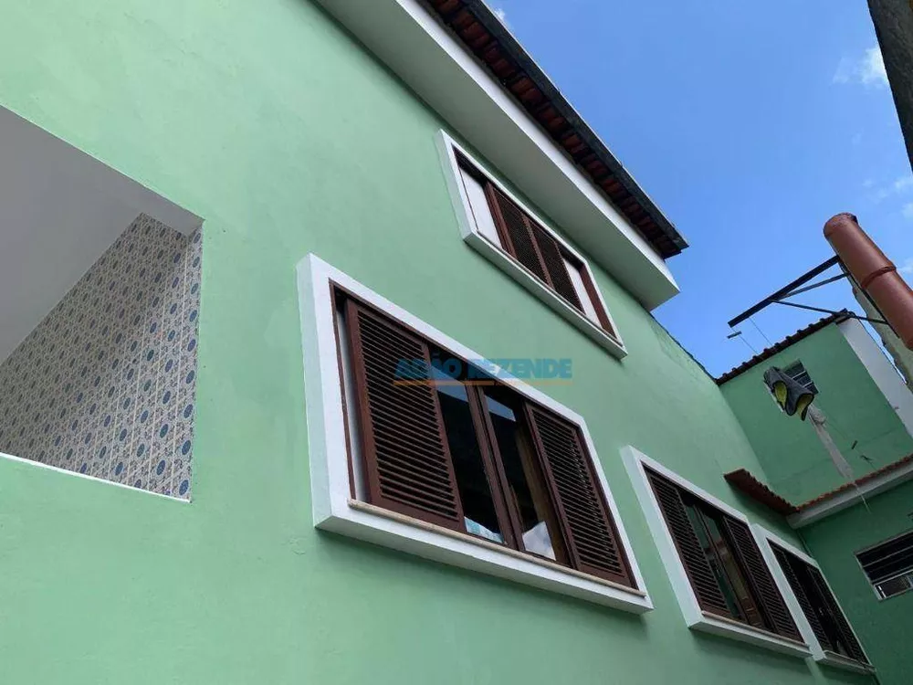 Casa, 6 quartos, 164 m² - Foto 2